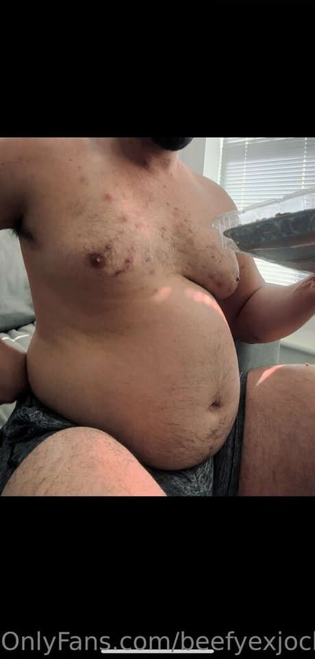 beefyexjockcub model nudes picture