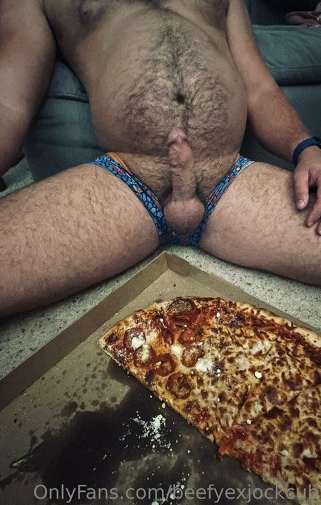 beefyexjockcub art model pic