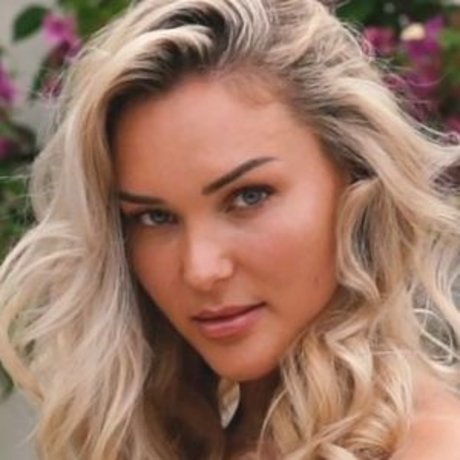 Emily Shedler model sexy galleries