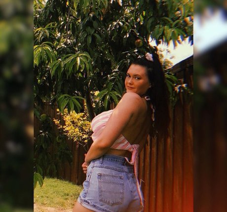 Michelleyroo pornstar naked galleries