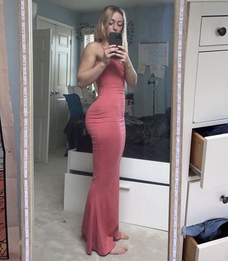 Delaney Short model free image