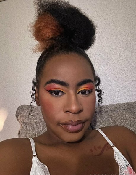 armilann exclusive actress galleries