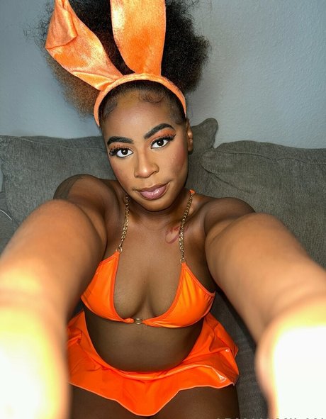 armilann exclusive pornstar pic