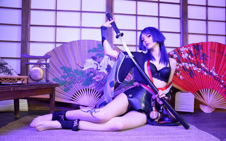 Flutterow adult actress picture