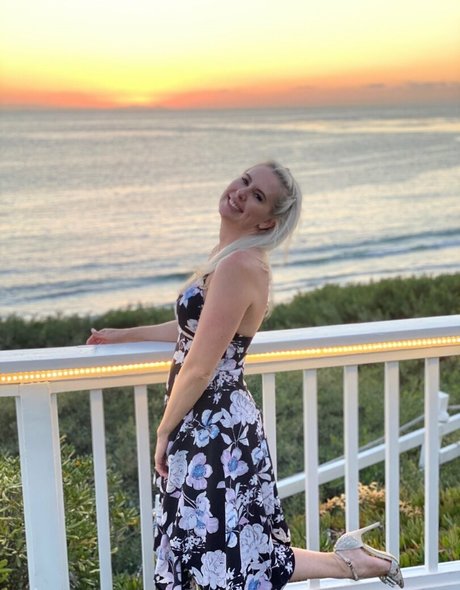 Wiley Coyote high quality pornstar image