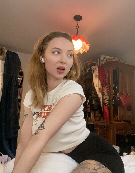 rosalindcorrupts nudes actress picture