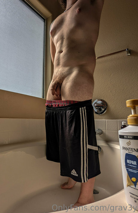 grav3y pornstar pretty pic