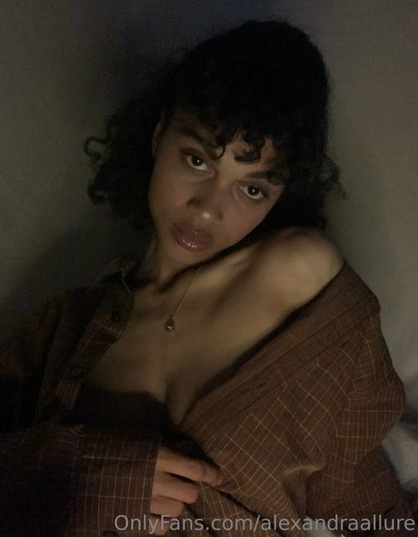 alexandraallure pornstar free images