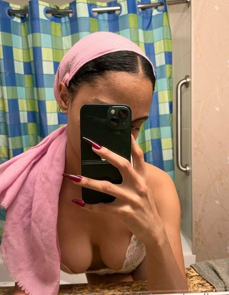 alexandraallure pornstar adult photo