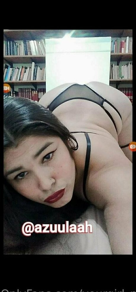 yourgirl naughty model exclusive pic