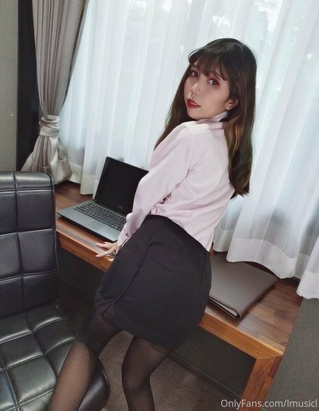 lmusicl free actress archive