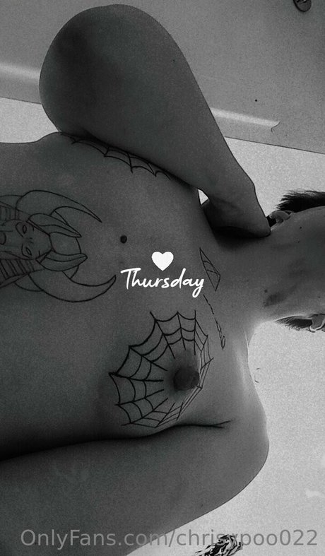 chrisypoo022 star nudes gallery