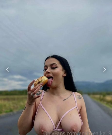 AndreeaKg19 sex star photos