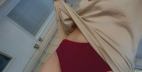 PlanetPlayBunny model high quality pictures