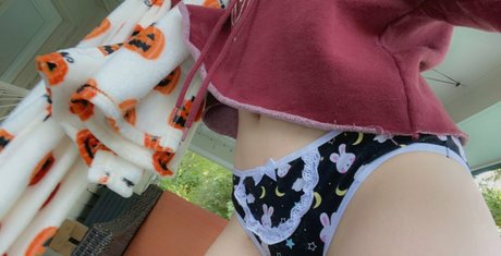 PlanetPlayBunny nice actress photo