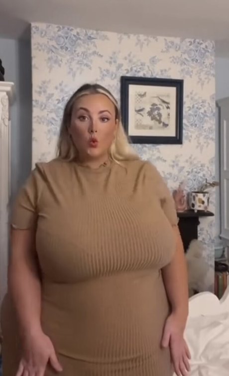 juiceefruitee nudes pornstar images