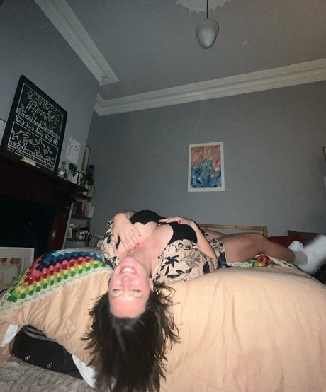 SliceOfSalami exclusive actress pictures