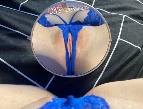 pinkpossum art model photo