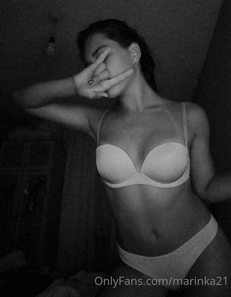 marinka21 erotic actress pics