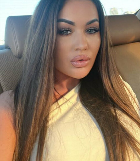 mika afree adult model photo