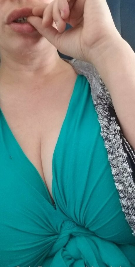 titanialyn perfect star pictures