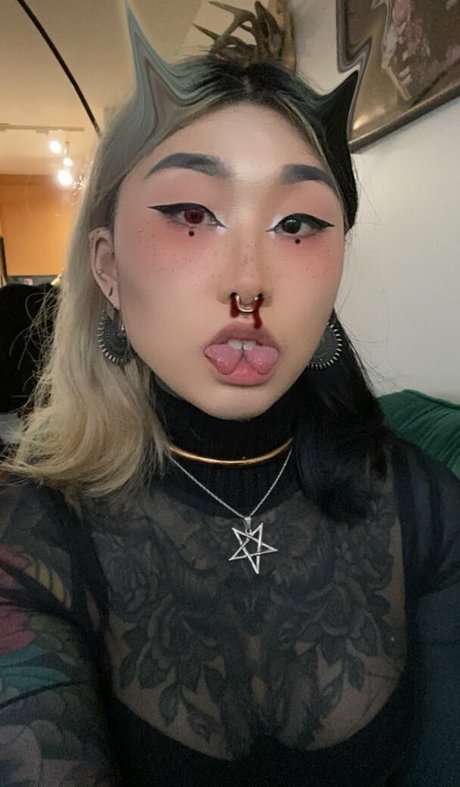 Sif Blvck nude star pictures