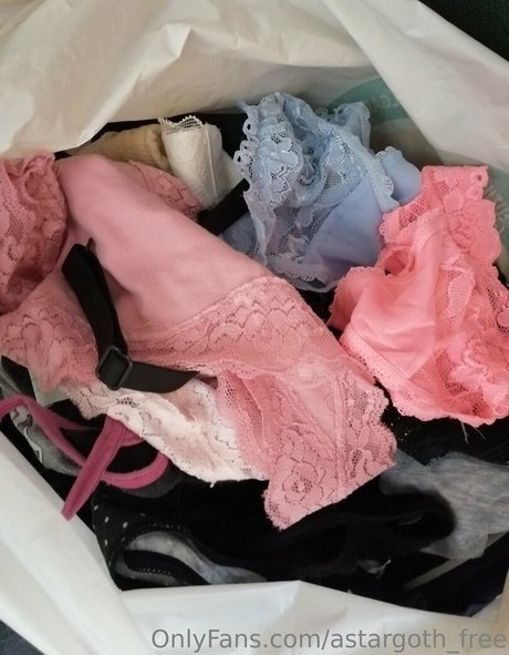 astargoth free pretty pornstar pictures