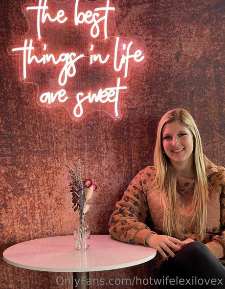 hotwifelexilovex top pornstar images