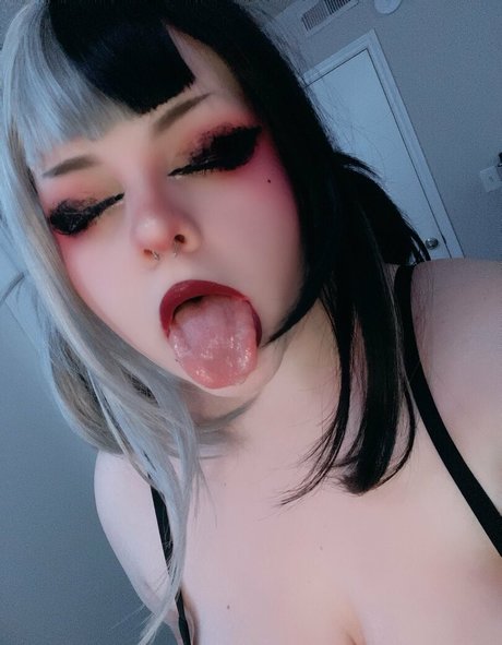 ushiss model xxx pic