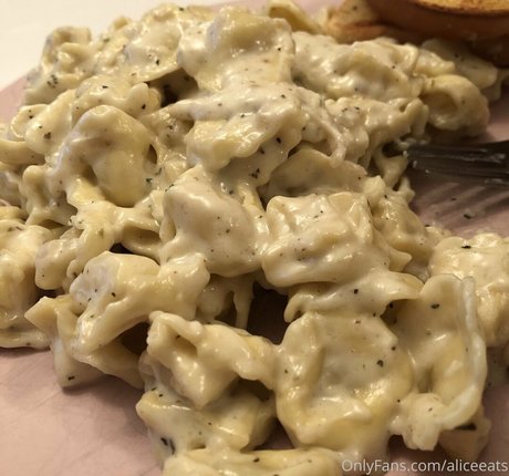 aliceeats nude actress images