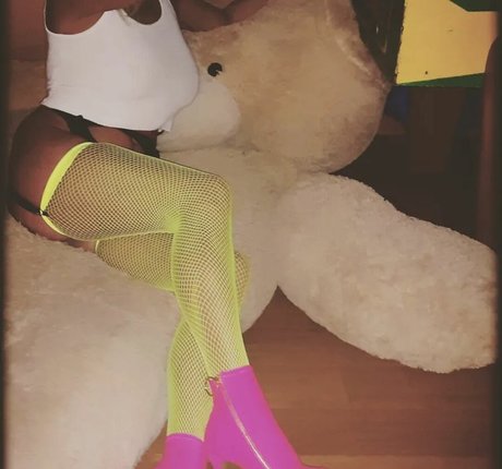 Sayrah Jay beautiful actress images