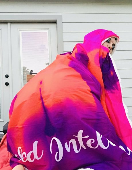 Naked Intelligence perfect model galleries