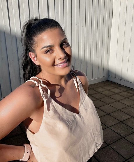 Jesy Lee Profile pic