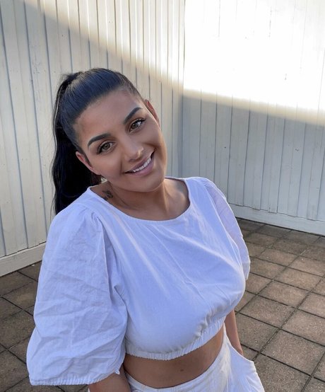 Jesy Lee model hd galleries