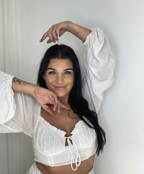 Jesy Lee star nudes image