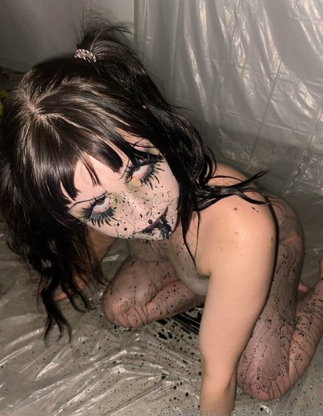 bar6ie6 model art galleries