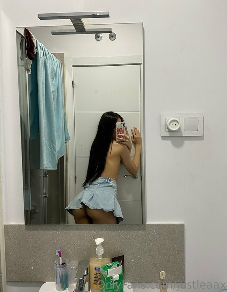 justleaax nude pornstar galleries