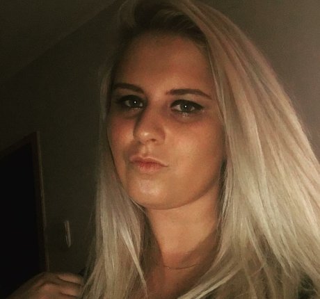 Barbara Szabo star pretty pictures