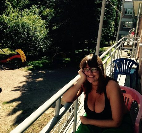 Veronika Ivanova model hot img