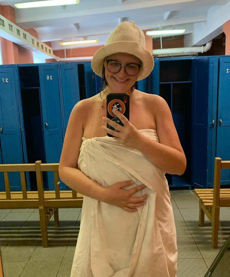 Veronika Ivanova porn actress gallery