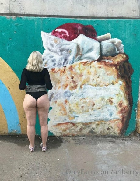 ariberry model adult archive