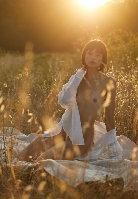 Marie Grippon porn model photo