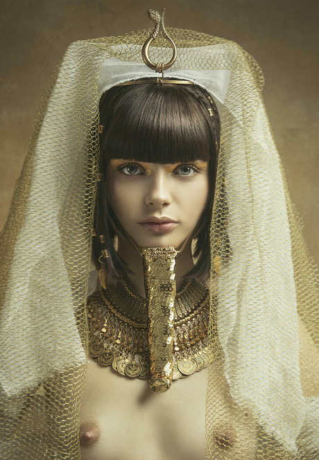 Marie Grippon adult model gallery