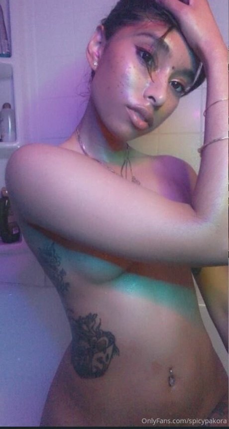 Spicypakora pornographic actress photo