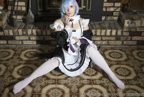 Cecillia Stardust free model images