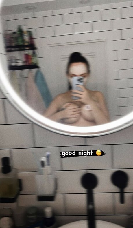 Sindicsgo beautiful actress image