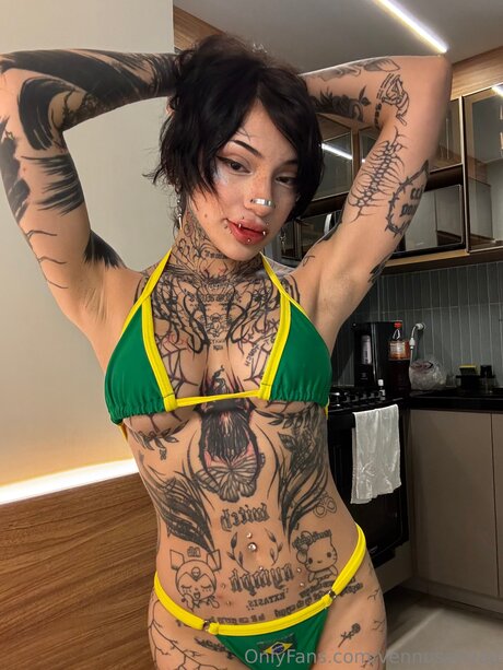 vennusativaa pornstar naked photo