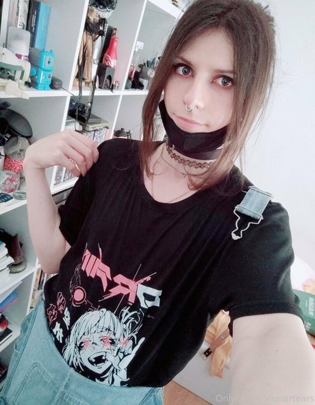 Xlunartears erotic actress archive