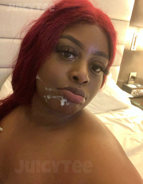 itsjuicytee erotic star img