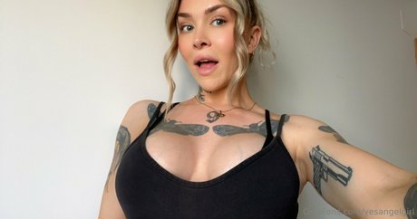 Yesangelgirl pornographic model pic